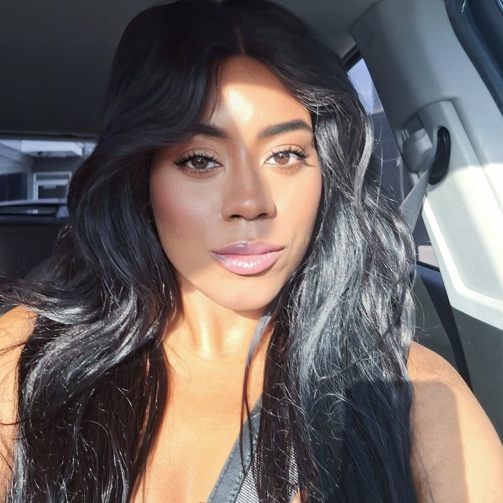 Meet your Posher, Kayla